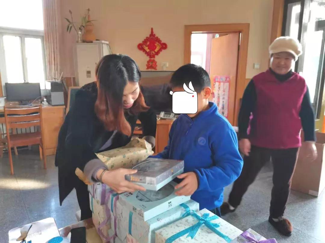 安卡米公益行 ▏為愛做個圣誕禮物，走進煙臺SOS兒童村